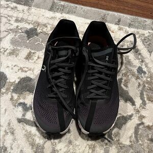 QC cloud Women's Black Athletic Shoes